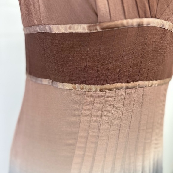 Anne Klein • 100% Silk Pleated Sleeveless Brown to Grey Ombré Midi Dress Sz 14 - Picture 2 of 8